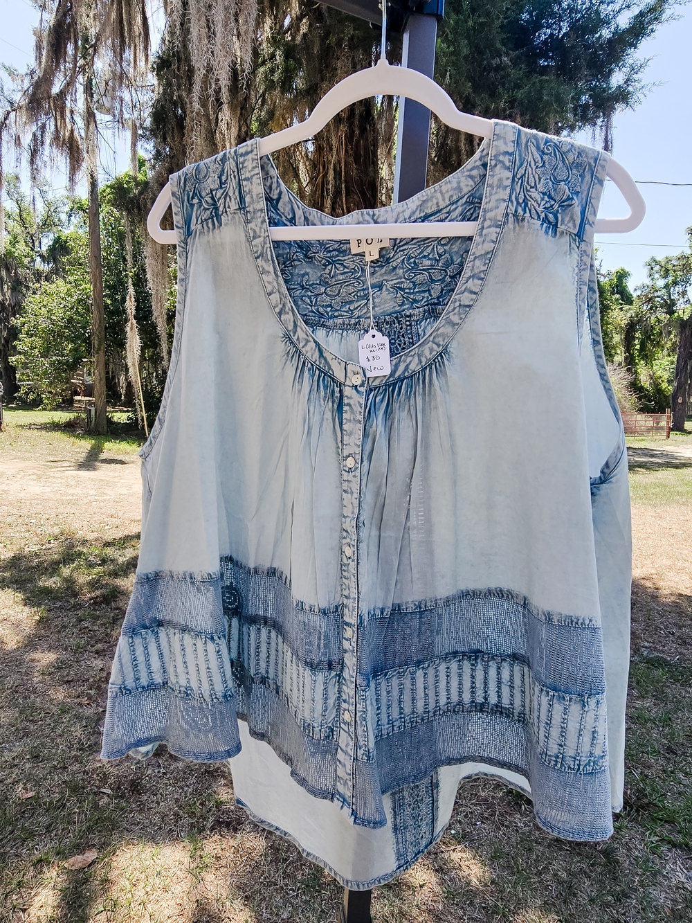 POL Light Blue Sleeveless Button-Front Tank with Indigo Trim